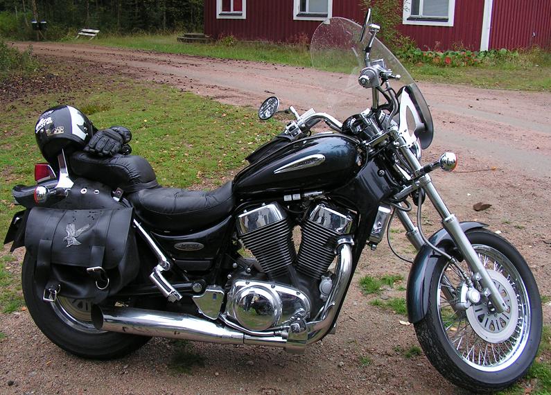 suzuki 750 intruder. Suzuki Intruder 1400.